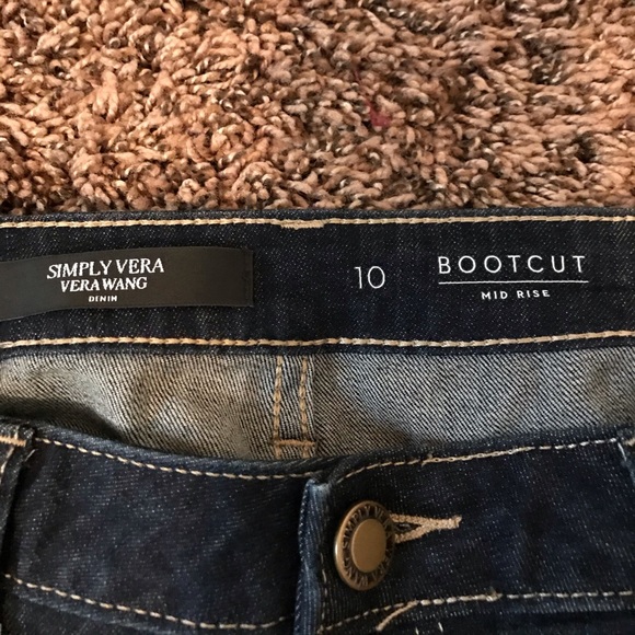 👑SALE👑 Vera Wang jeans ! - Picture 5 of 7